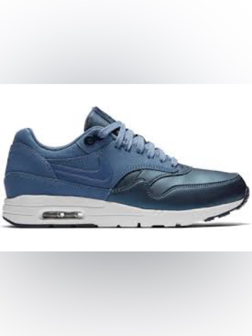 Women’s Navy blue Athletic Sneakers - Casual Everyday Shoe 9.5
